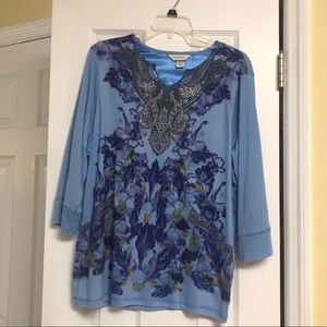 Women’s blouse w bling